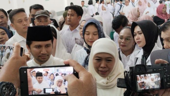 Ribuan Pendukung Khofifah Emil