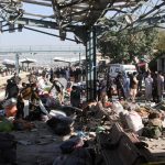 Bom Bunuh Diri di Stasiun Kereta Pakistan Tewaskan 24 Orang.