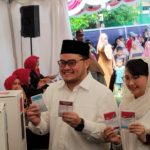 Mas Dhito dan Istrinya