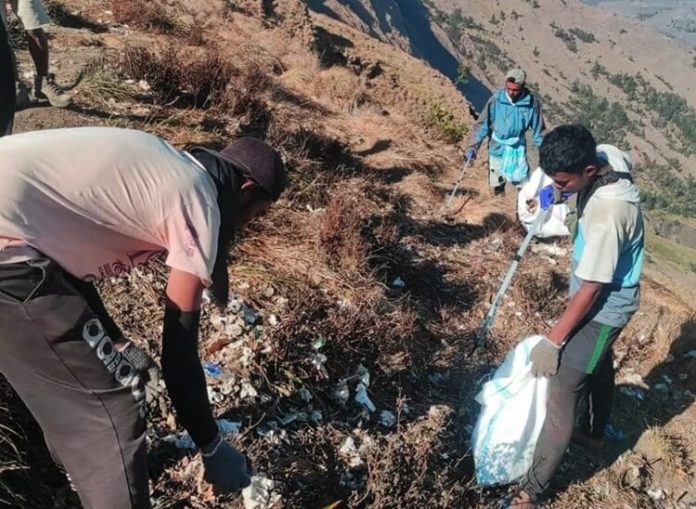 sampah Gunung Rinjani
