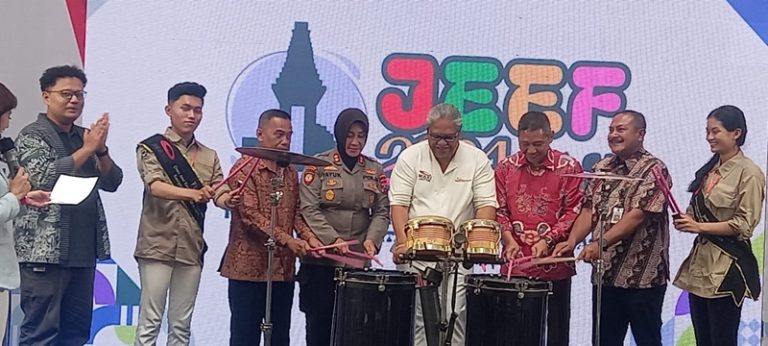 Jatim Emas Exhibition Fair 2024: Pameran UMKM dan Ekonomi Kreatif Terbesar di Jawa Timur Resmi Dibuka