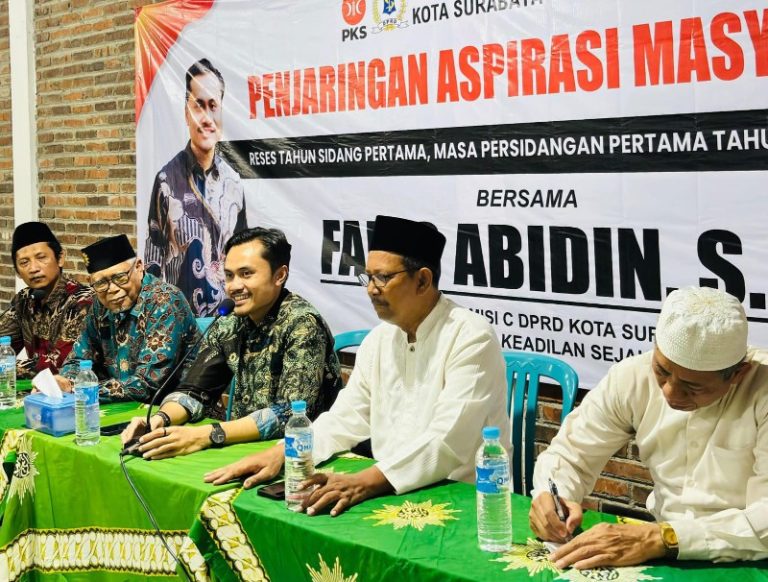 Warga Muhammadiyah Semampir sumringah di datangi oleh anggota DPRD kota Surabaya ini