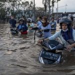 Motor kejebak banjir