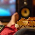 ngemil-sambil-nonton-tv_20170929_173029