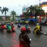 Banjir Rendam Jalanan Surabaya dan Sidoarjo Usai Diguyur Hujan Lebat