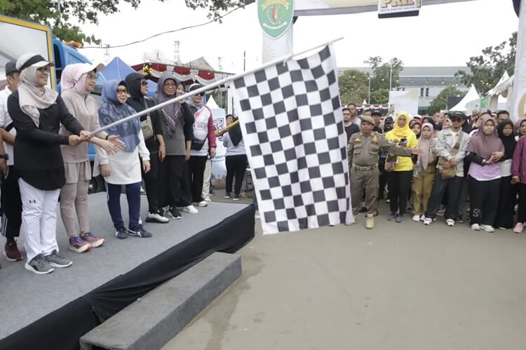 Jalan Santai Pesta Rakyat Kaltim