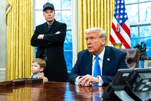 Pentagon PHK Massal 5.400 Pekerja