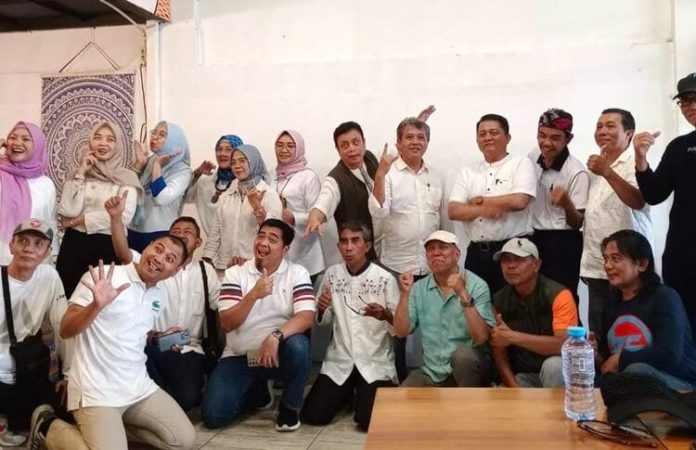 IKARHOLAZ Pemilihan Ketua Umum