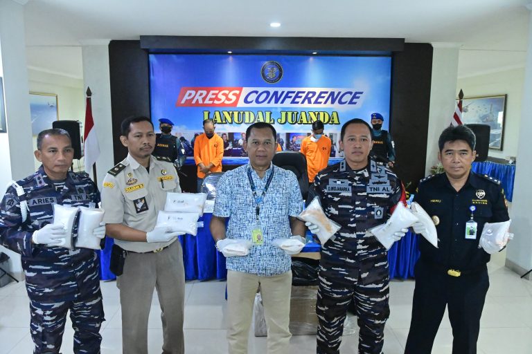 Satgaspem TNI AL Gagalkan Penyelundupan Benih Bening Lobster Rp9 M