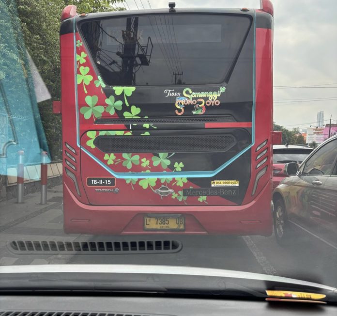 Bus Trans Semanggi