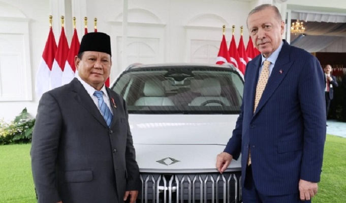 Presiden Erdoğan Beri Hadiah Persahabatan