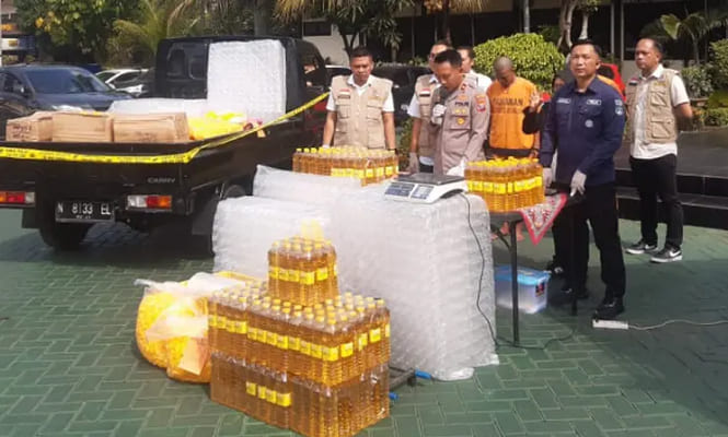 Heboh MinyaKita Berisi 750 ML