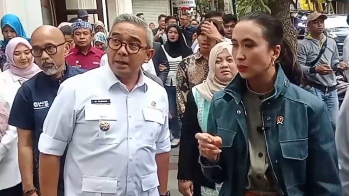 Menteri Pariwisata Kota Bandung