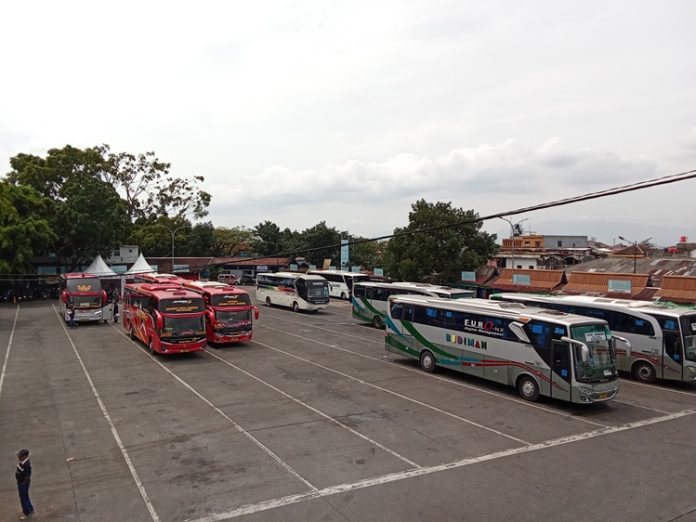 Terminal Cicaheum Sepi