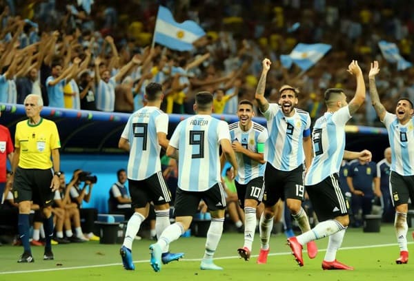 Argentina Kalahkan Brasil