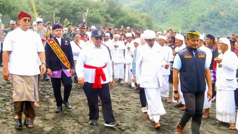 Bupati Blitar Rijanto