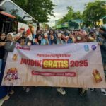 Kokola Group Bagikan 10.000 Biskuit Halal Higienis untuk Peserta Mudik Gratis Pemprov Jatim 2025