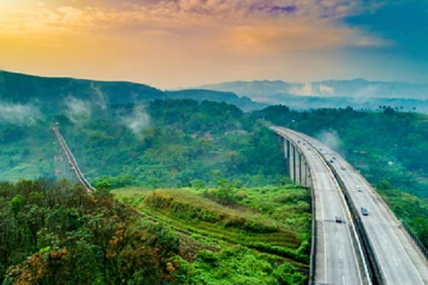 Daftar Jalan Tol dengan Pemandangan Indah