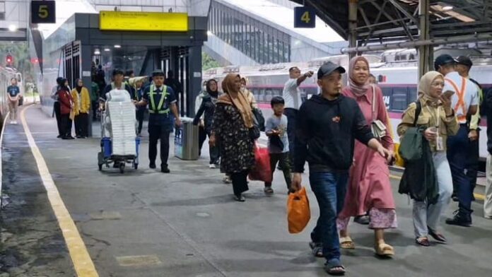 Satu Hari Jelang Lebaran