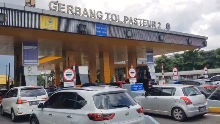 Gerbang Tol Pasteur
