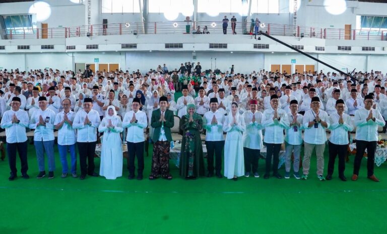 Bank Jatim Hadirkan 2.500 Jatimers di Halal Bihalal Bersama Gubernur Jatim