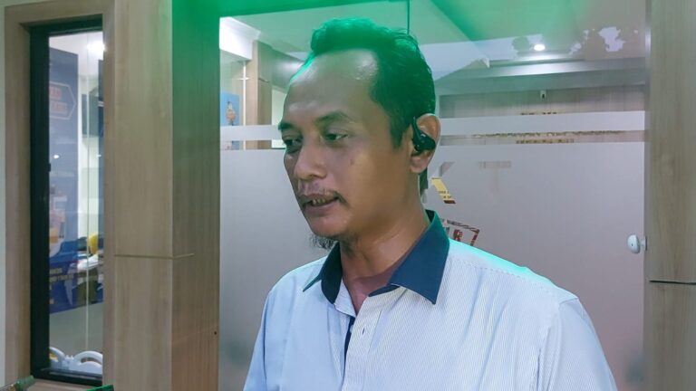 Kuasa Hukum Sebut VA Adalah Atasan dari Para Korban Penahanan Ijazah 