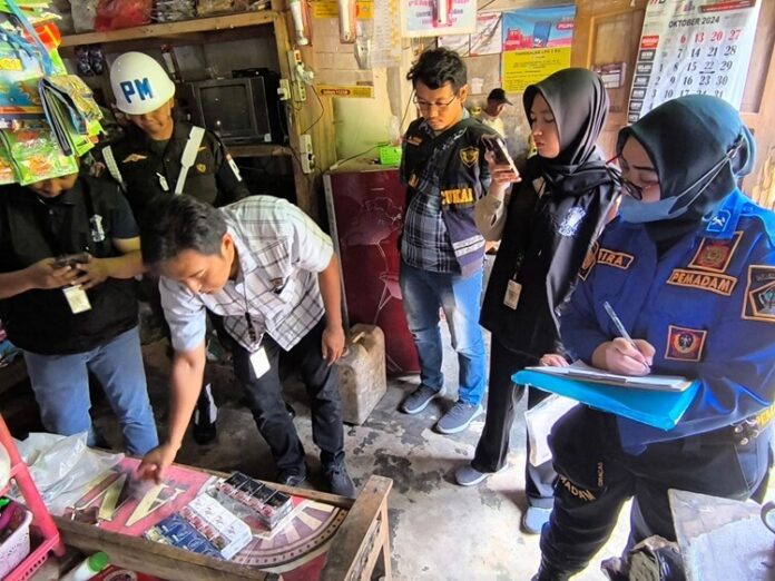 Operasi Rokok Ilegal Blitar