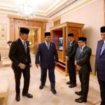Presiden Prabowo Disambut Hangat di Istana Nurul Iman, Tegaskan Hubungan Strategis Indonesia-Brunei.