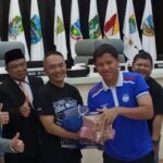 Bonus KDM untuk Pemain Persib Bandung, Uang Rp 1 Miliar Tunai Diserahkan Secara Langsung.