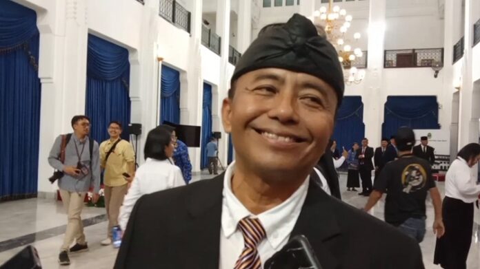 Pemprov Jabar Jam Malam