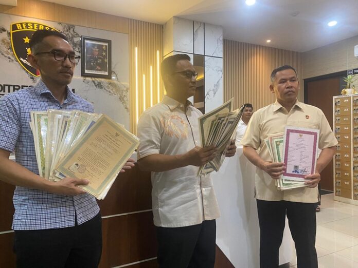 Ijazah UD Sentoso Seal