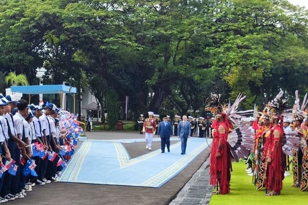 Kunjungan Perdana Pasca Terpilih