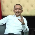 Bahlil Curhat Masa Lalunya yang Tak Merasakan Listrik dari Lahir hingga SD.