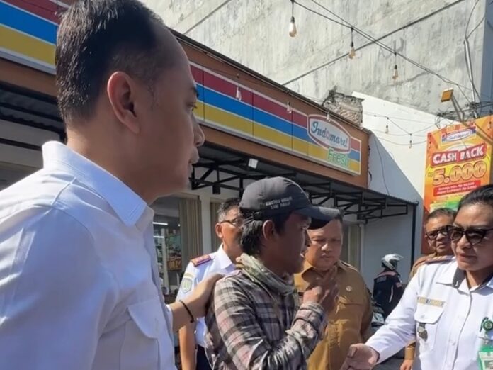Pemkot Surabaya Jukir Liar Premanisme