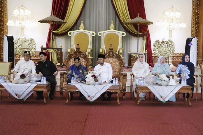 Gubernur Kaltim Kedaton Kutai Kartanegara