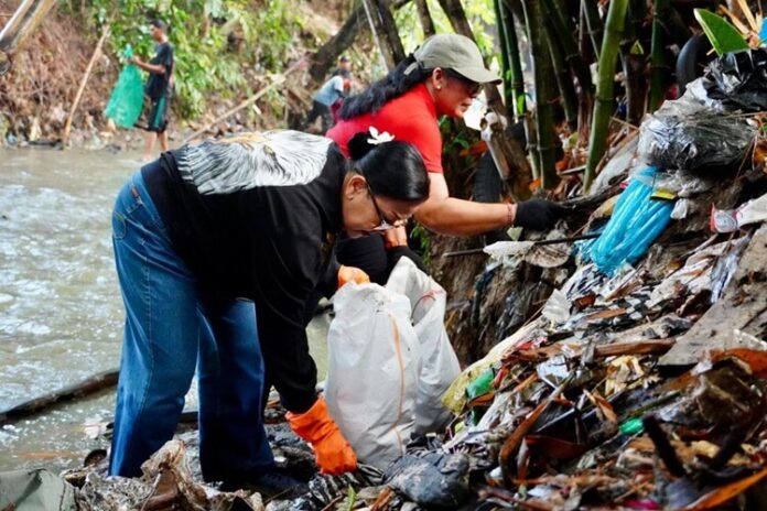 Ny Putri Koster World Ocean Day