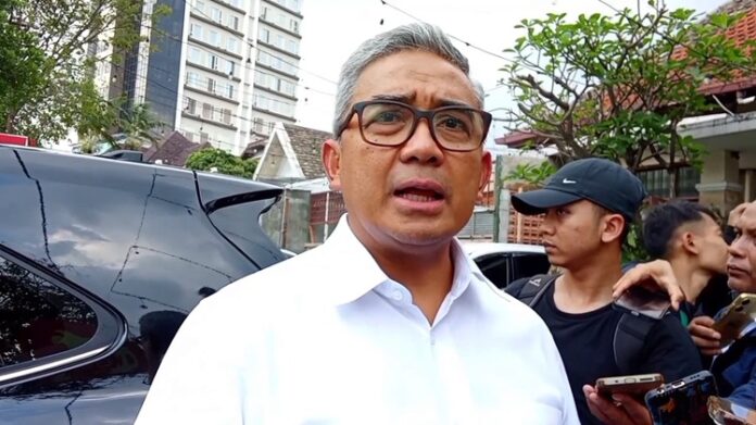 Jual Beli Perlengkapan Sekolah