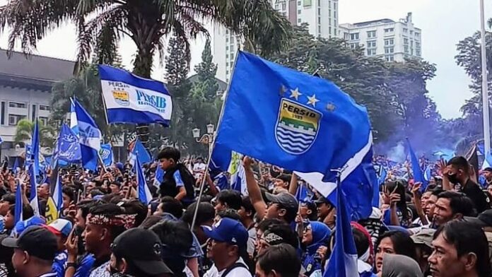 Soal Jersey Baru Persib