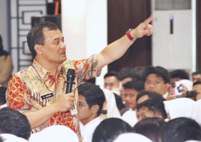 Mahasiswa KKN Verifikasi Data RTLH