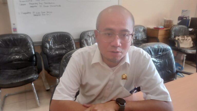 Rapat Perdana Pansus DPRD Surabaya Bahas Perubahan Status Hukum KBS