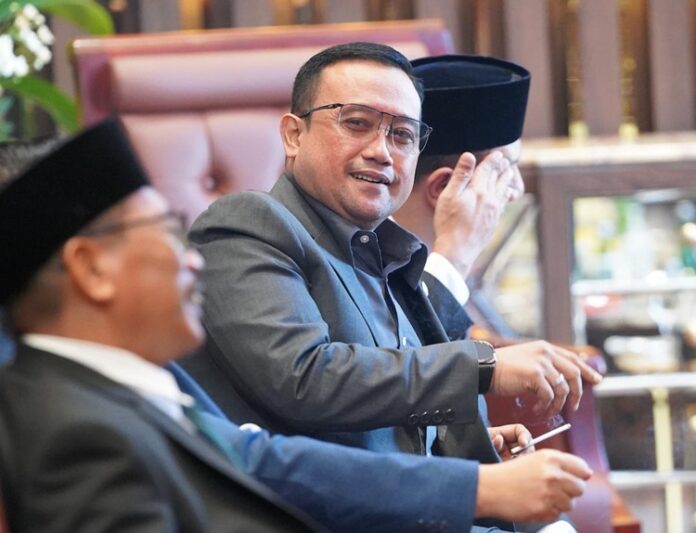 Jam Malam Pelajar Surabaya