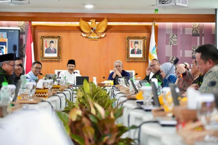 Mensos Evaluasi Sekolah Rakyat