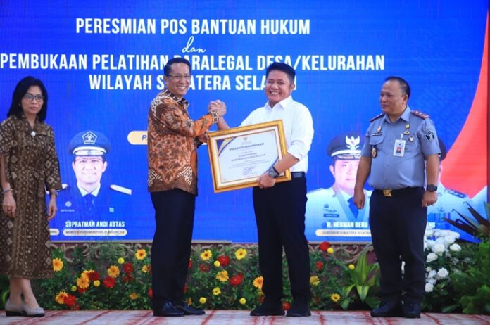 Gubernur Menteri Hukum Sumsel