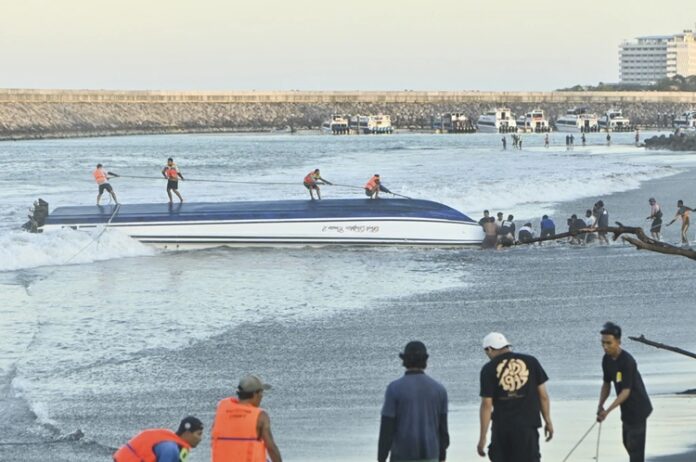 Fastboat Bali Dolphin Cruise