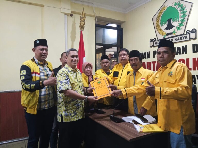 Akmarawita Kadir Jadi Pendaftar Pertama Calon Ketua Golkar Surabaya, Berpeluang Aklamasi