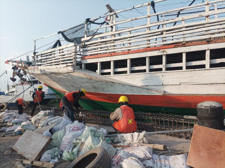 Penguatan Dermaga Kalimas Dimulai, Pelindo Dorong Operasional Ramah Lingkungan