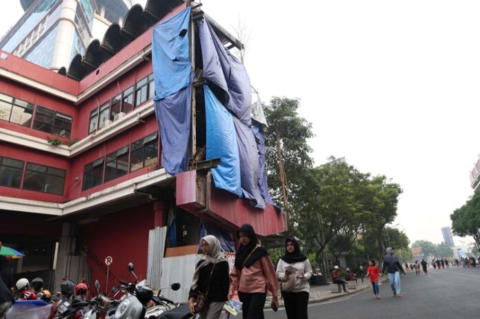 Jembatan Siola Dibongkar