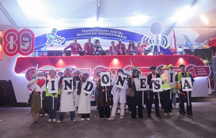 Kemkomdigi Ponsel Raksasa Robot AI