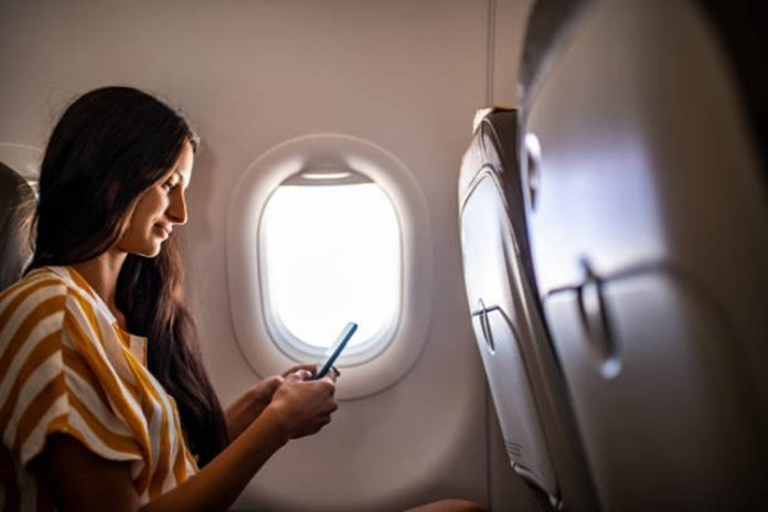 Tirai Jendela Pesawat