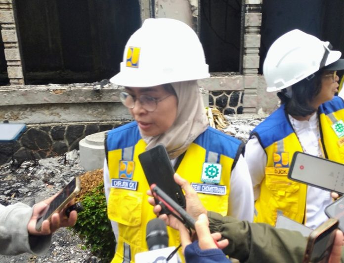 Gedung Grahadi Dibakar